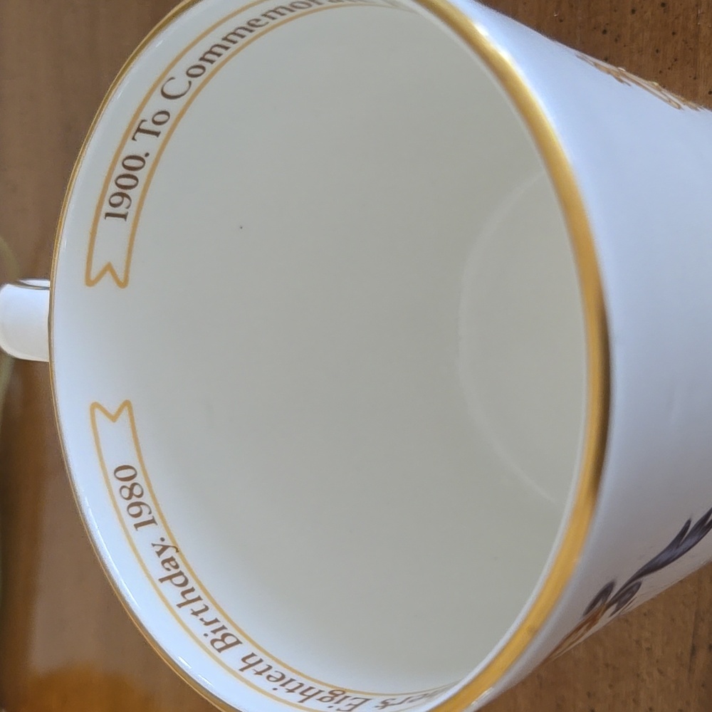 Aynsley Bone China Mug Queen Mother's 80th Birthday 1980 - Picture 4 of 8
